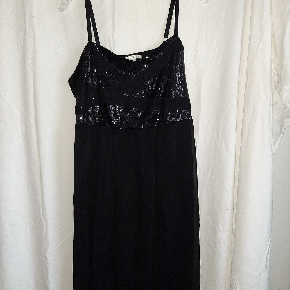 American Rag Thin strap black dress w sequin 2x